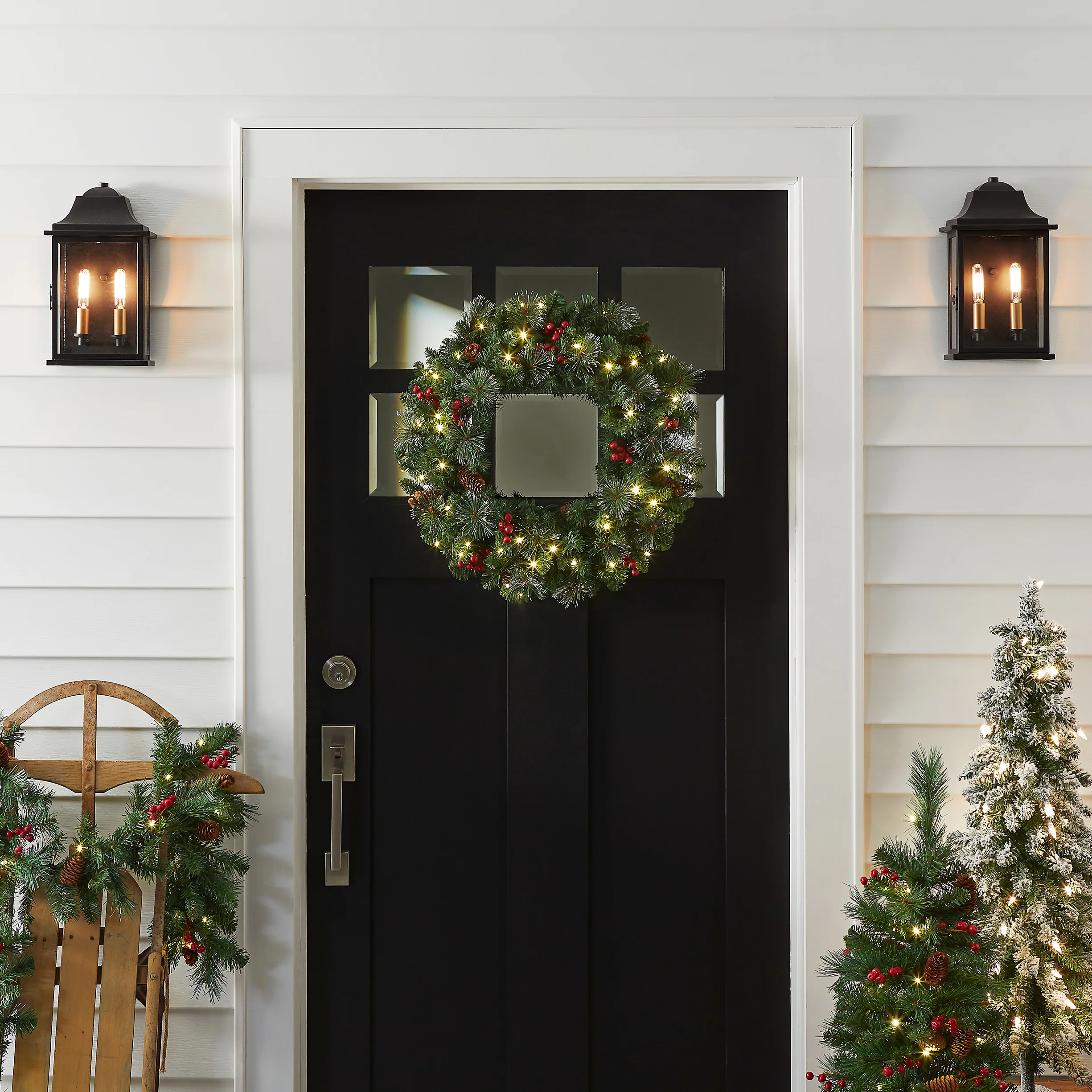 24 in. Pre-Lit Crestwood Spruce Wreath with Infinity Lights - Image 2