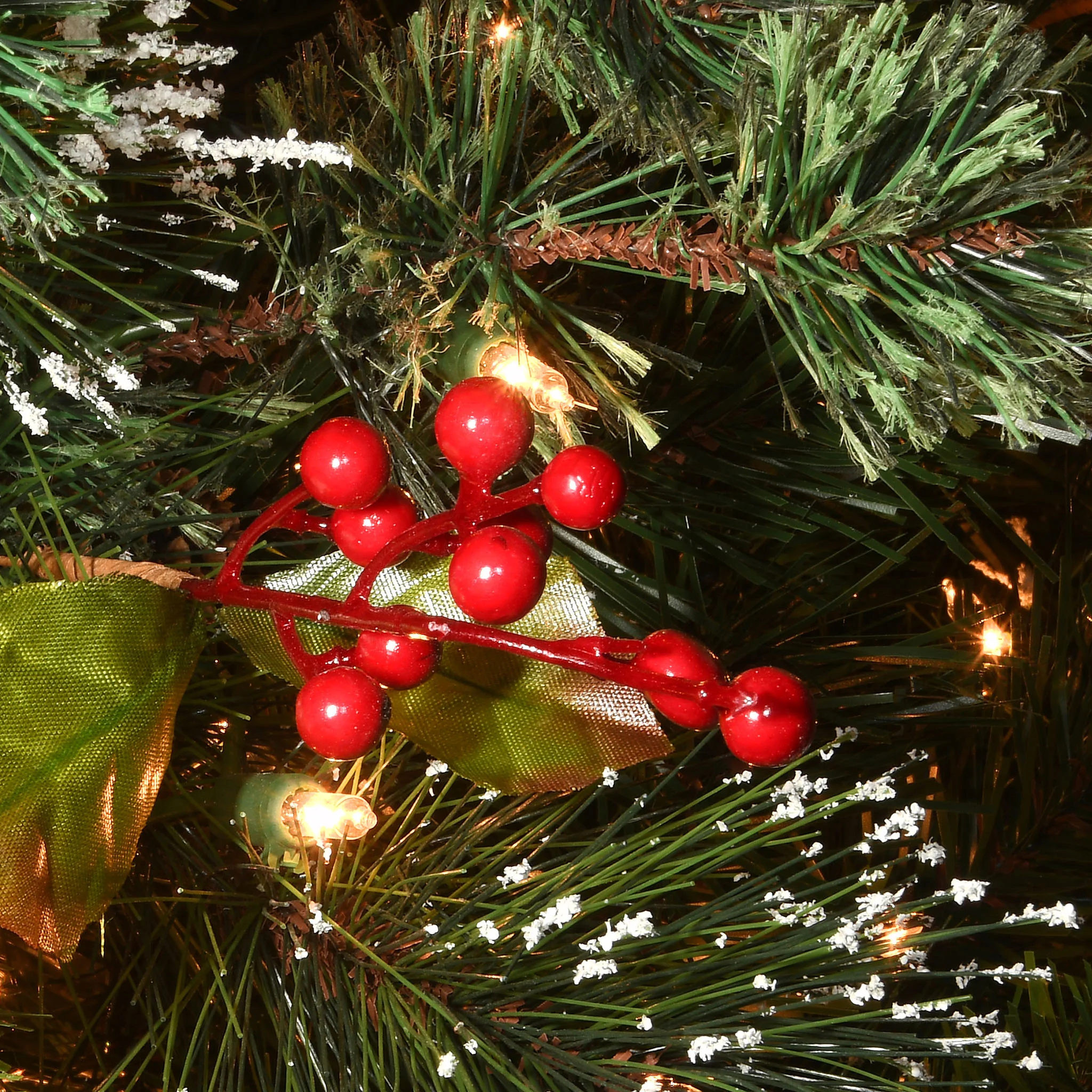 24 in. Pre-Lit Wintry Pine Wreath with Clear Lights, Plug-In - Image 6