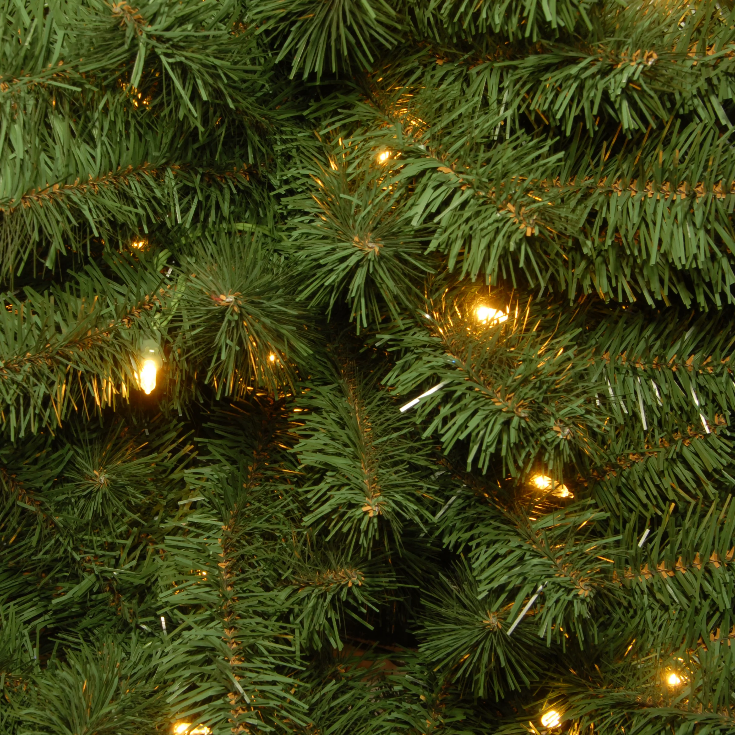 3 ft. Pre-Lit Kincaid Spruce Tree with Clear Lights, Plug-In - Image 3