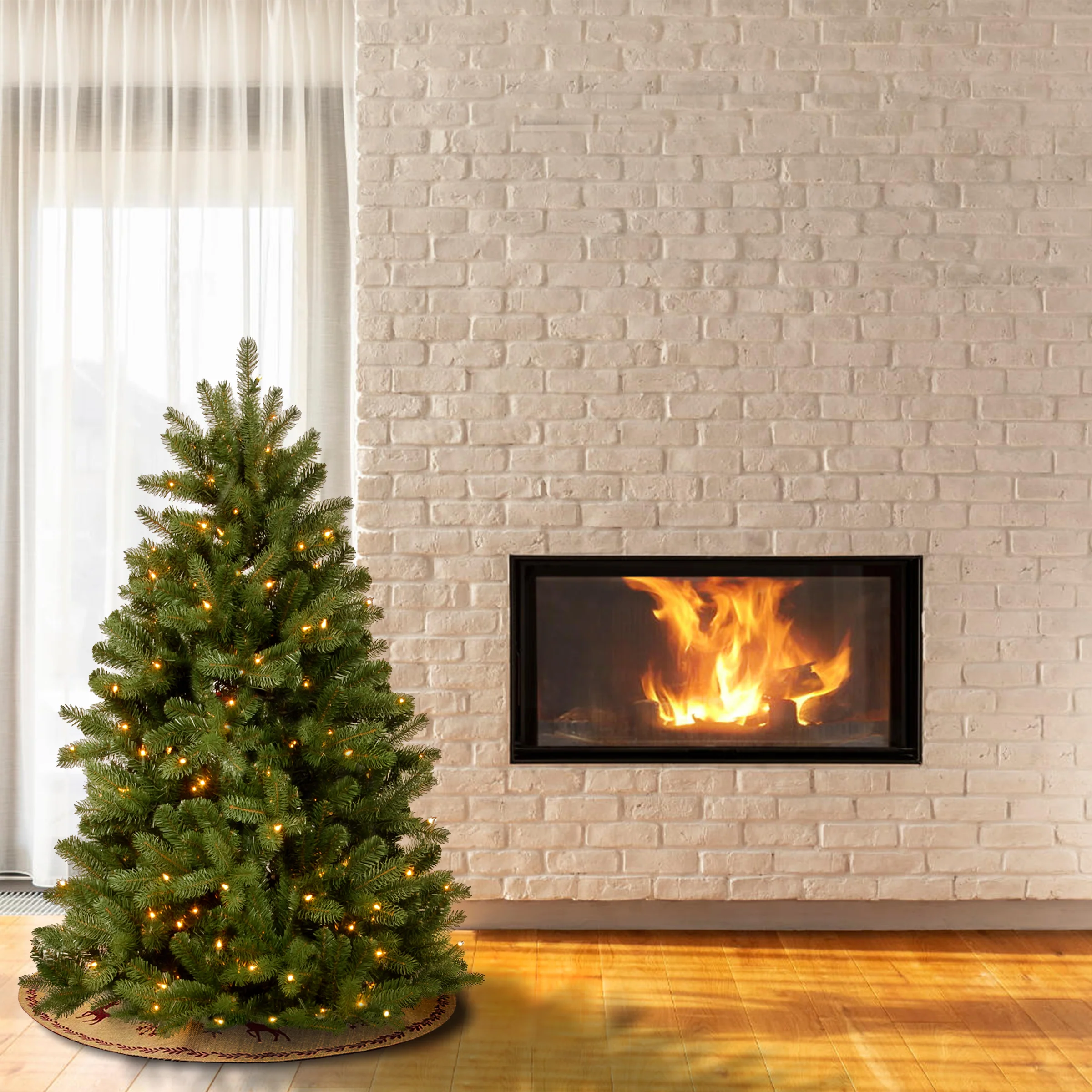 4.5 ft. Pre-Lit Newberry Spruce Tree with Clear Lights - Image 2