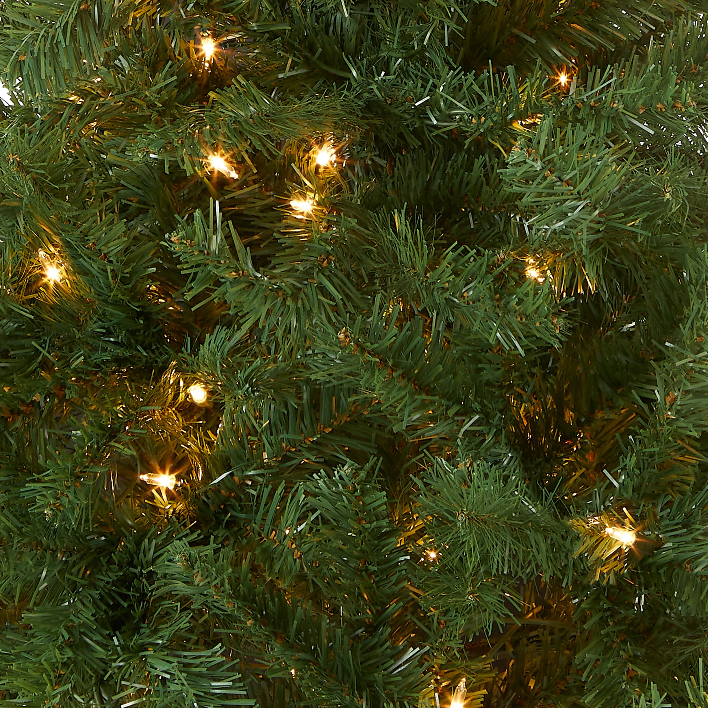 4 ft. Pre-Lit Kincaid Spruce Tree with Clear Lights, Plug-In - Image 3