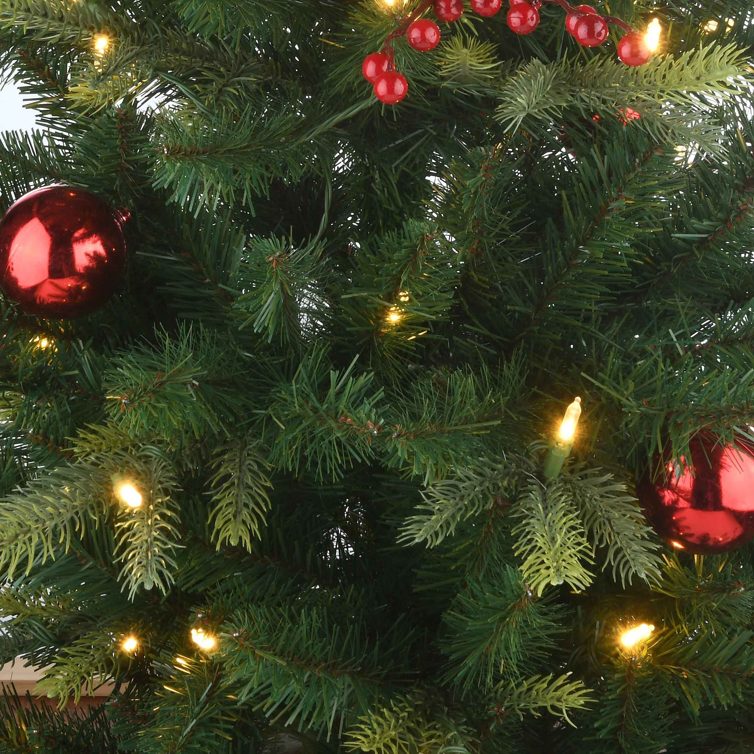 4 ft. Pre-Lit Scotch Creek Fir Tree with LED Lights, Plug-In - Image 4