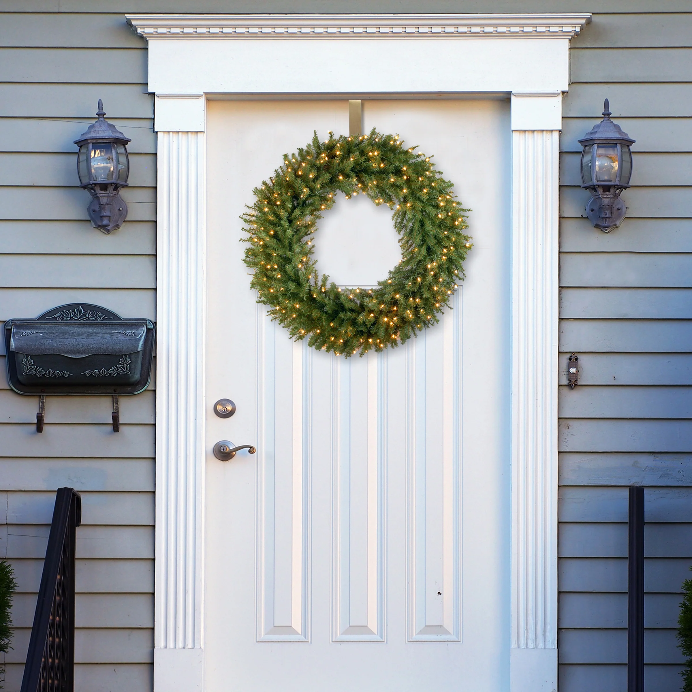 42 in.Pre-Lit Norwood Fir Deluxe Wreath with Clear Lights, Plug-In - Image 2