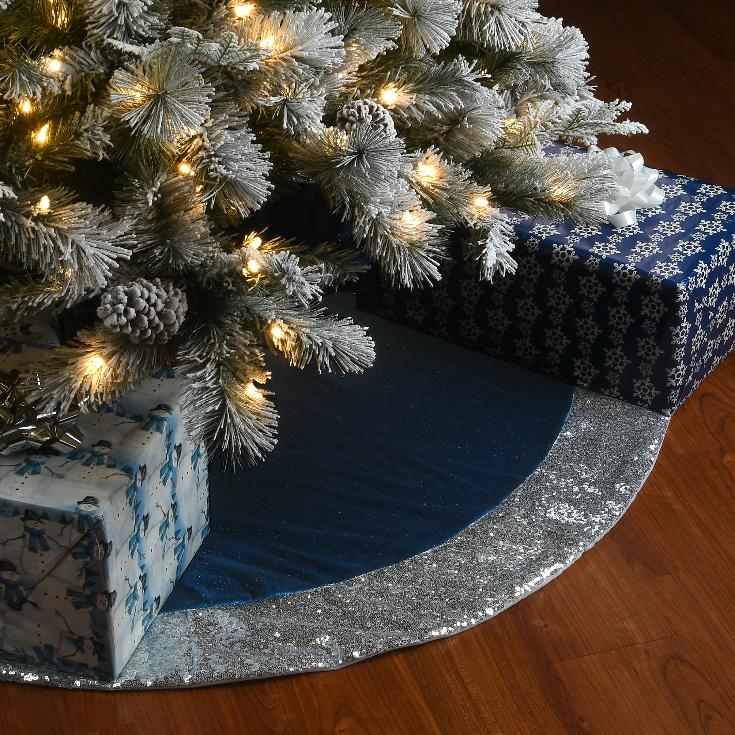 48 in. Arctic Lights Collection Navy and Silver Tree Skirt - Image 2