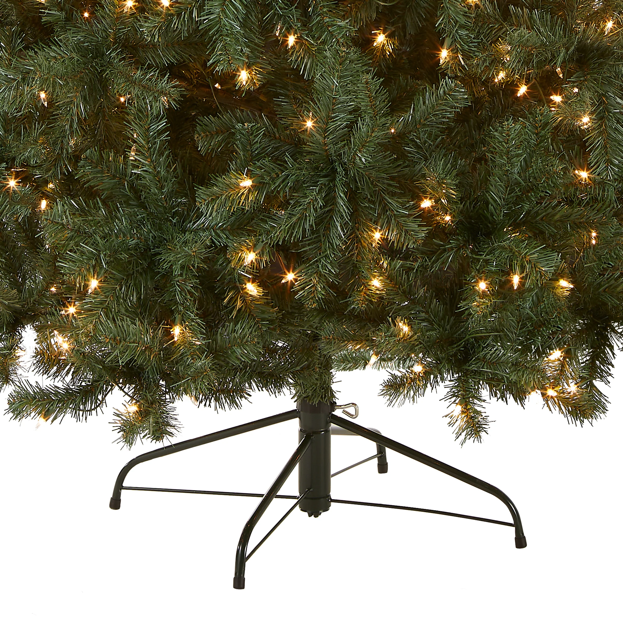 6.5 ft. Pre-Lit North Valley Spruce Blue Tree with Clear Lights, Plug-In - Image 4
