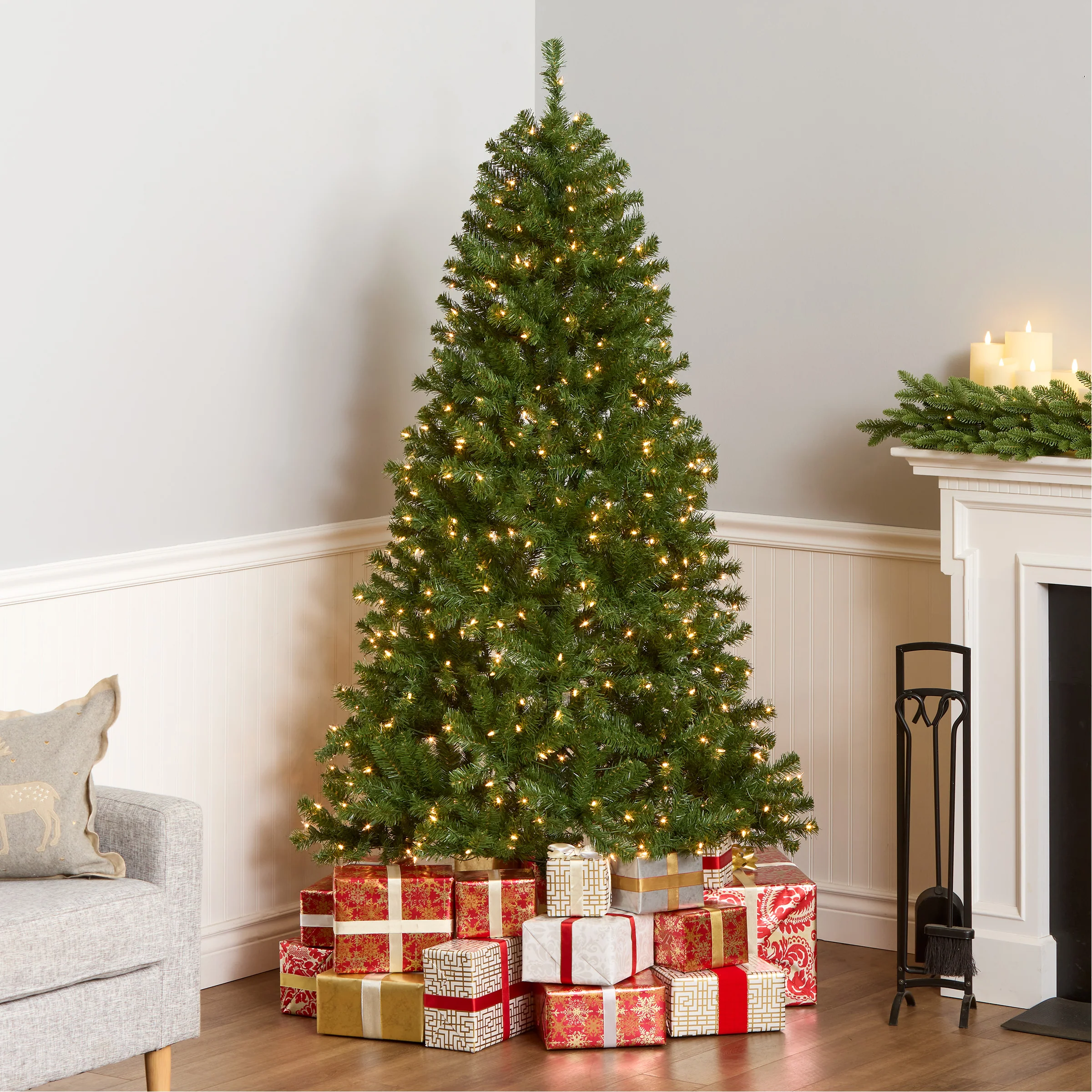6.5 ft. Pre-Lit North Valley Spruce Tree with Clear Lights, Plug-In - Image 8