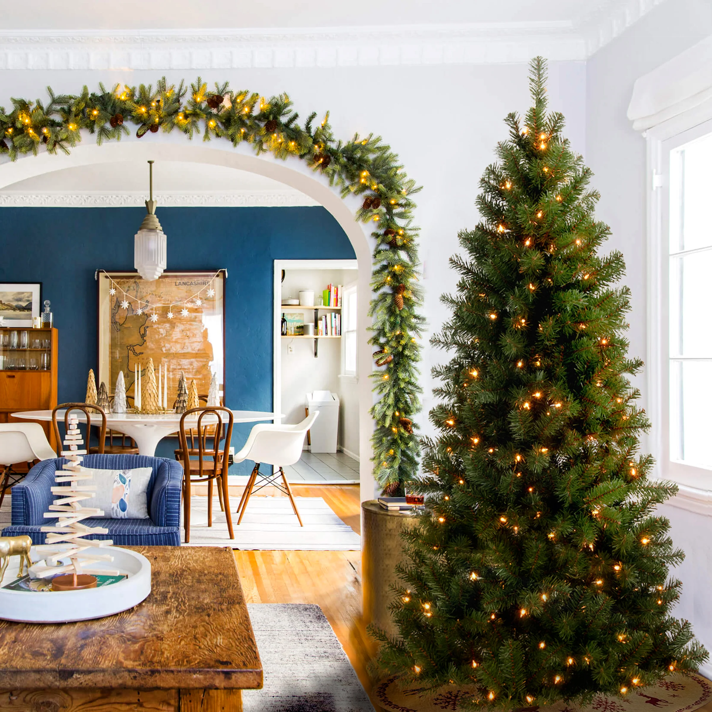 6 ft. Pre-Lit Canadian Fir Grande Tree with Clear Lights - Image 2