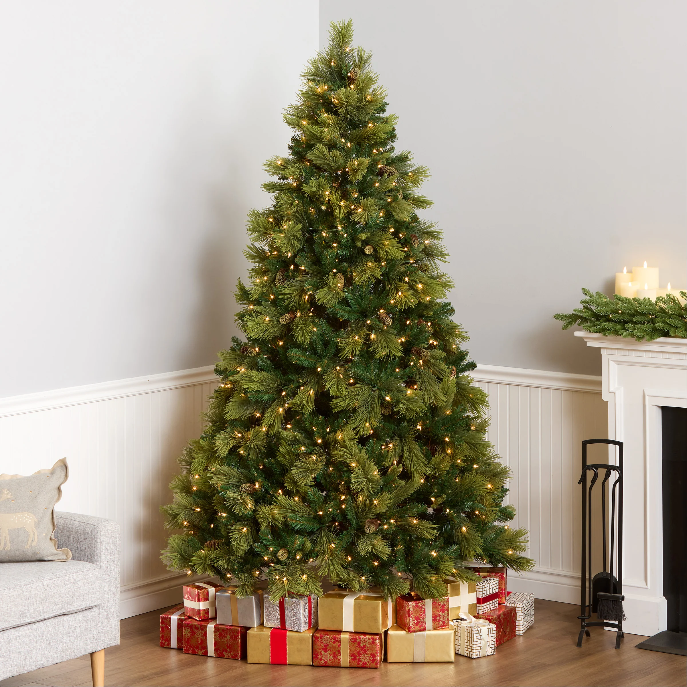 7.5 ft. Pre-Lit Carolina Pine Tree with 750 Clear Lights, Plug-In - Image 8