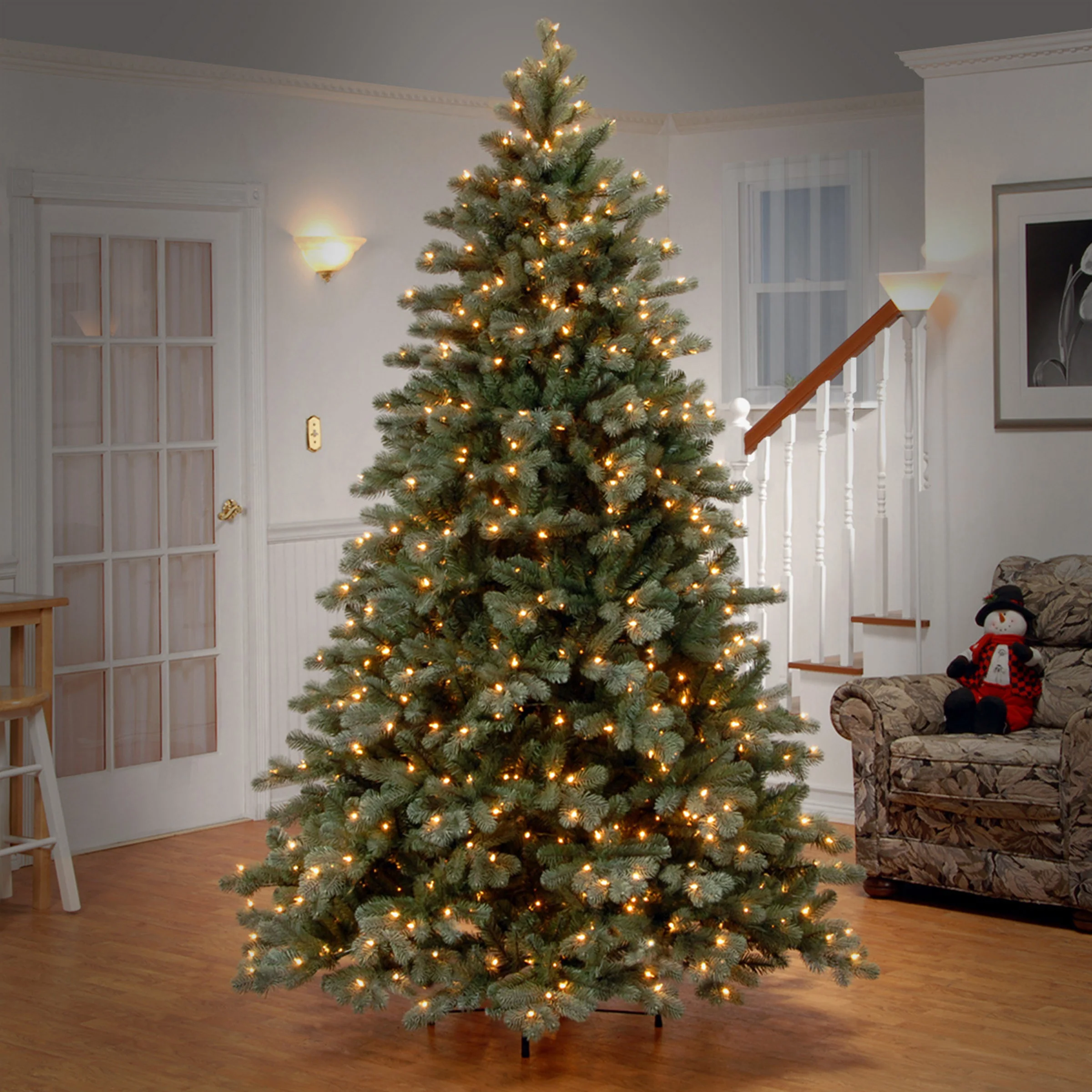 7.5 ft. Pre-Lit Colorado Spruce Frosted Tree with Clear Lights - Image 2