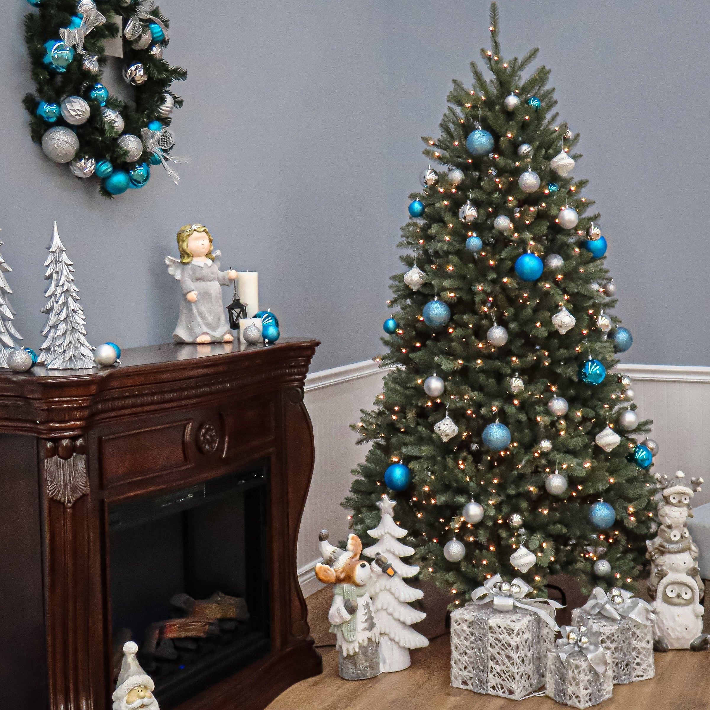 7.5 ft. Pre-Lit Dunhill Fir Snowy Blue Tree with Clear Lights, Plug-In - Image 3
