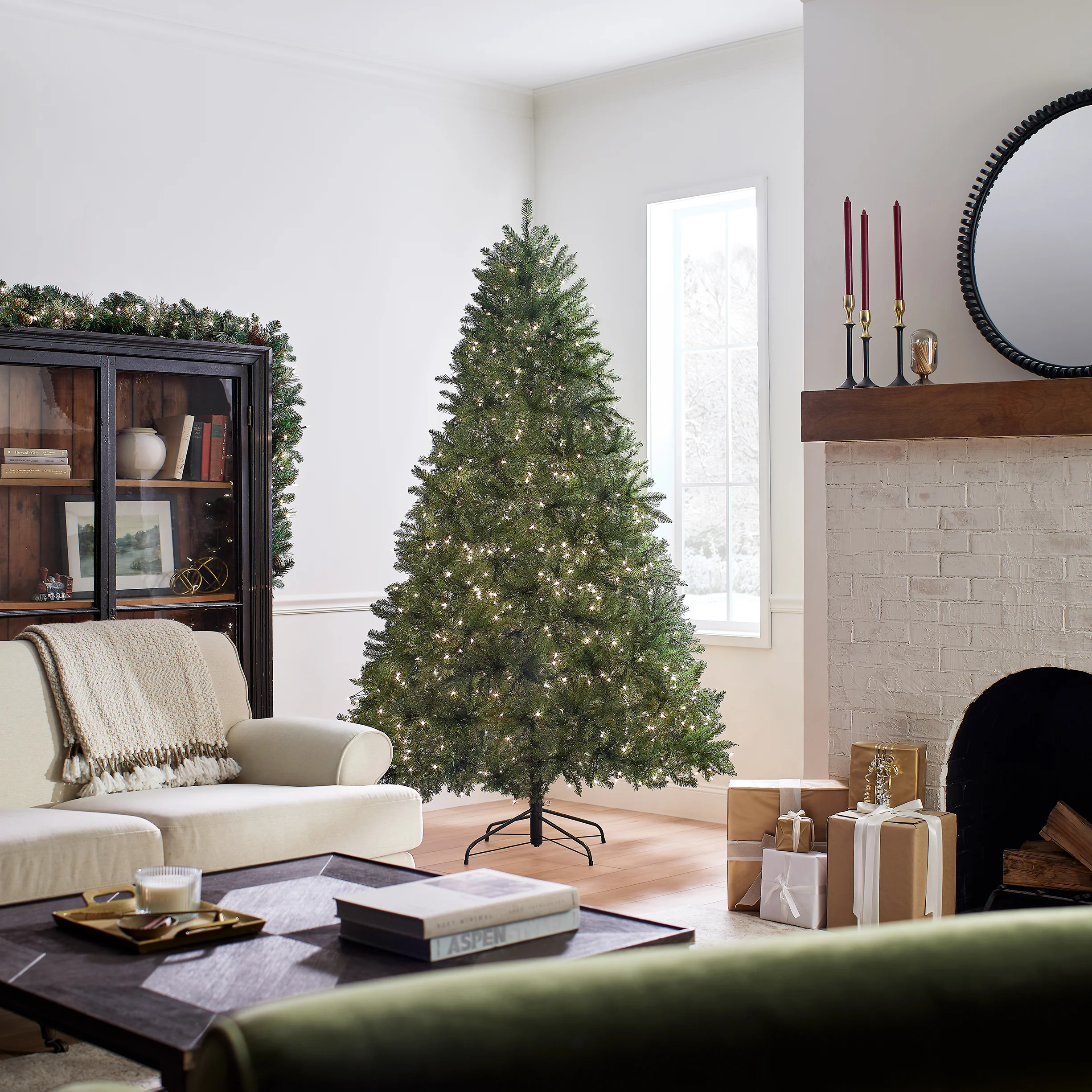 7.5 ft. Pre-Lit Dunhill Fir Tree with PowerConnect Clear Lights, Plug-In - Image 5