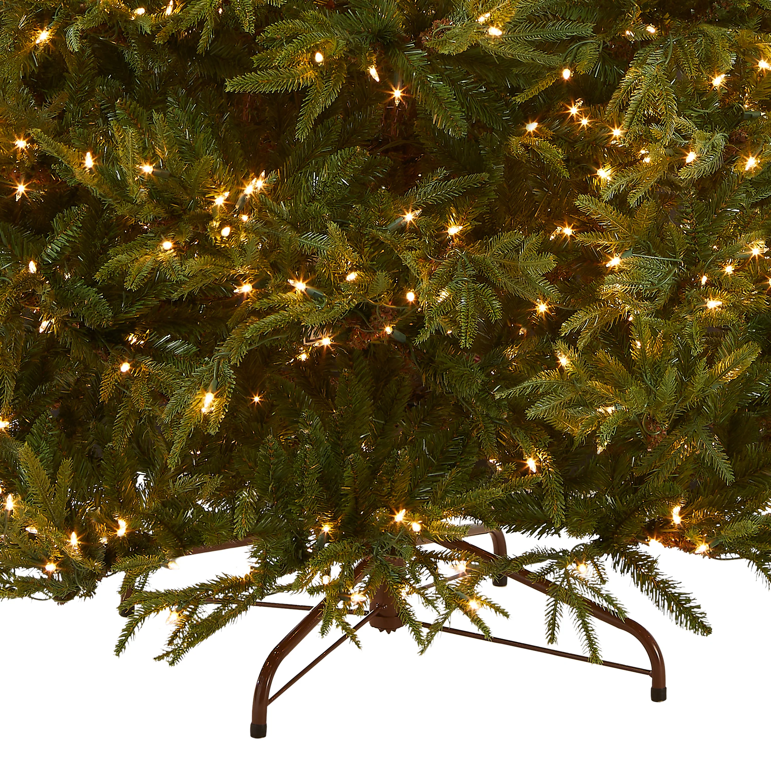 7.5 ft. Pre-Lit Fraser Grande Tree with Clear Lights, Plug-In - Image 4