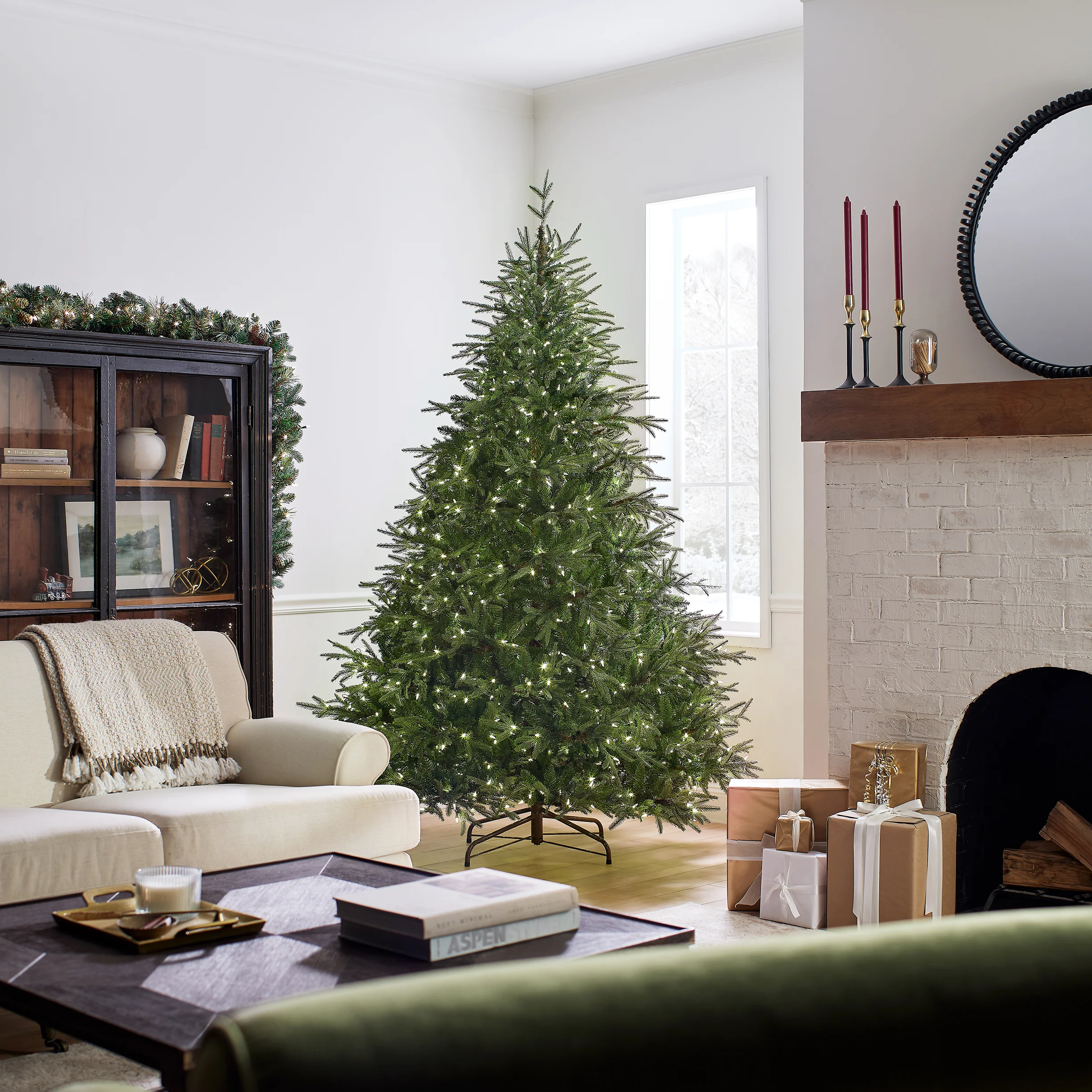 7.5 ft. Pre-Lit Fraser Grande Tree with Dual Color LED Lights, Plug-In - Image 7