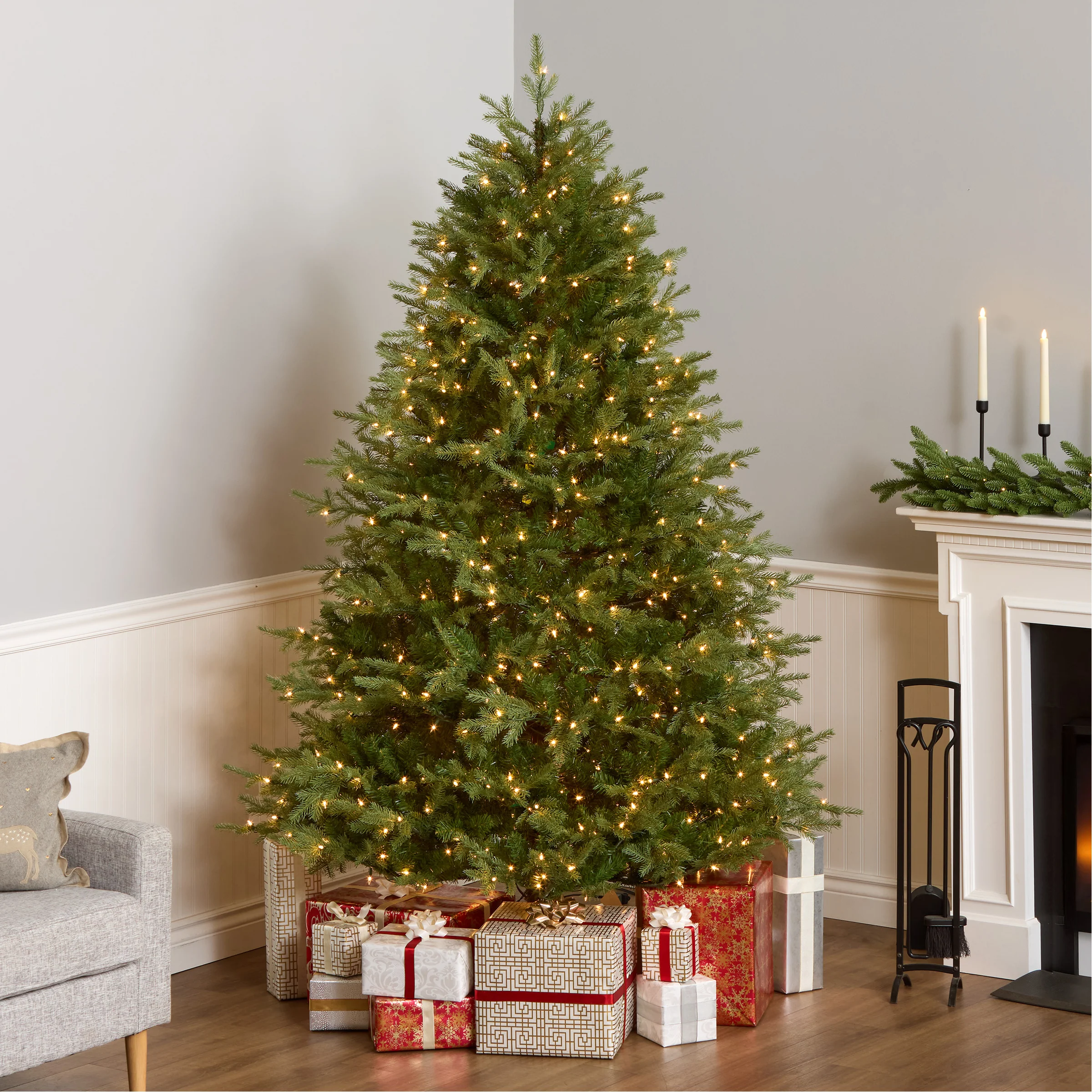 7.5 ft. Pre-Lit Nordic Spruce Medium Tree with Clear Lights - Image 2