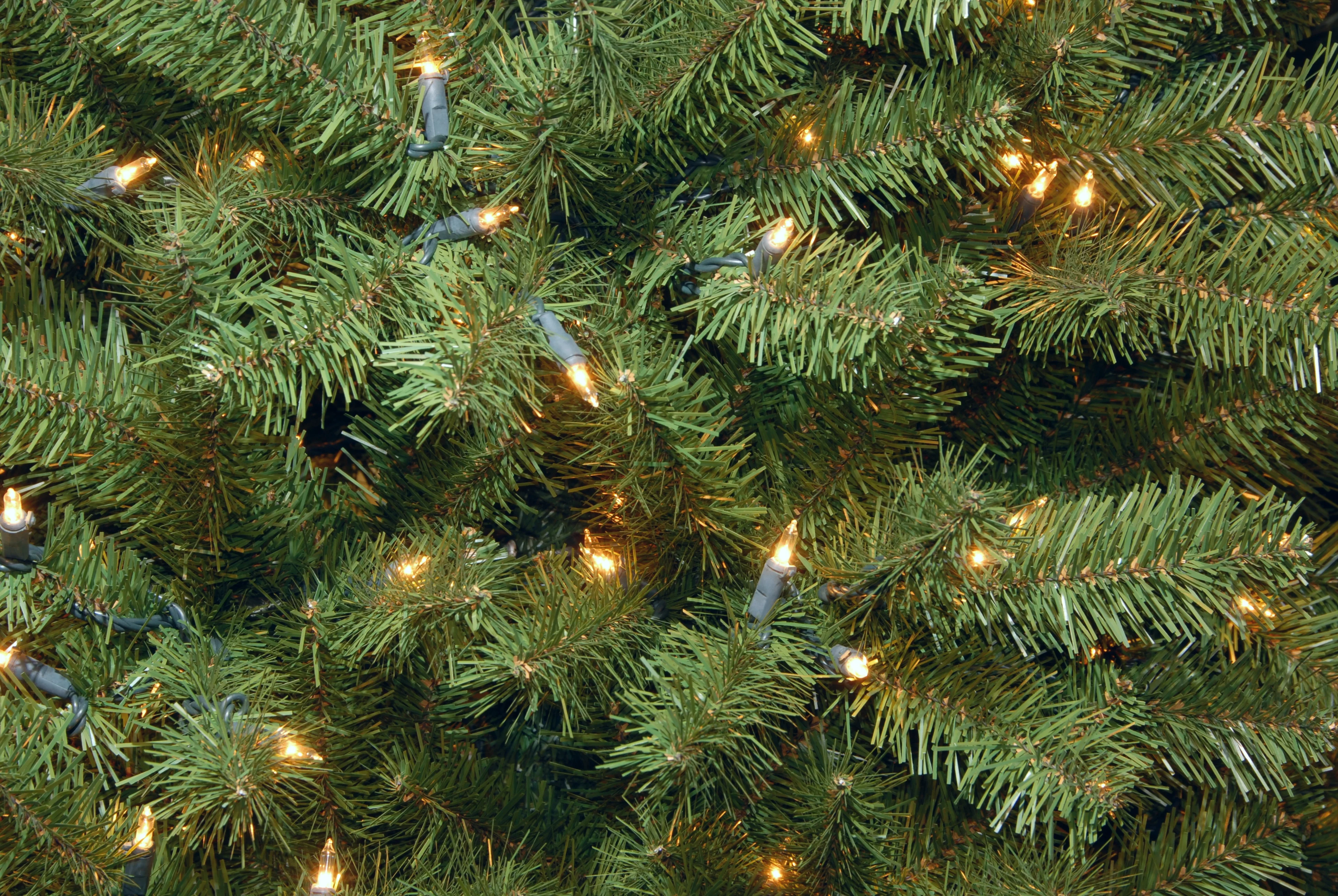 7.5 ft. Pre-Lit North Valley Spruce Tree with PowerConnect Dual Color LED Lights, Plug-In - Image 10