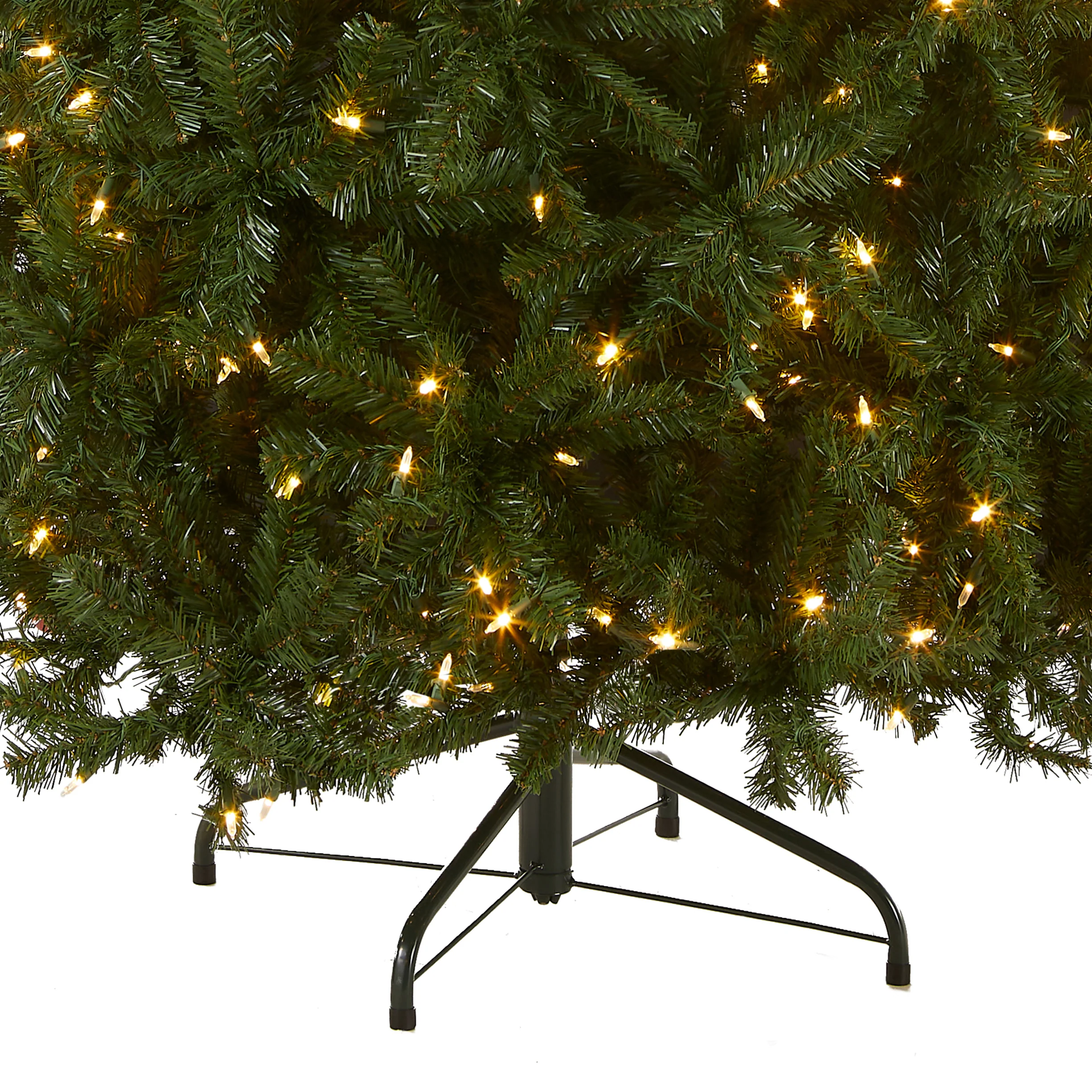 7.5 ft. Pre-Lit North Valley Spruce Tree with PowerConnect Dual Color LED Lights, Plug-In - Image 4