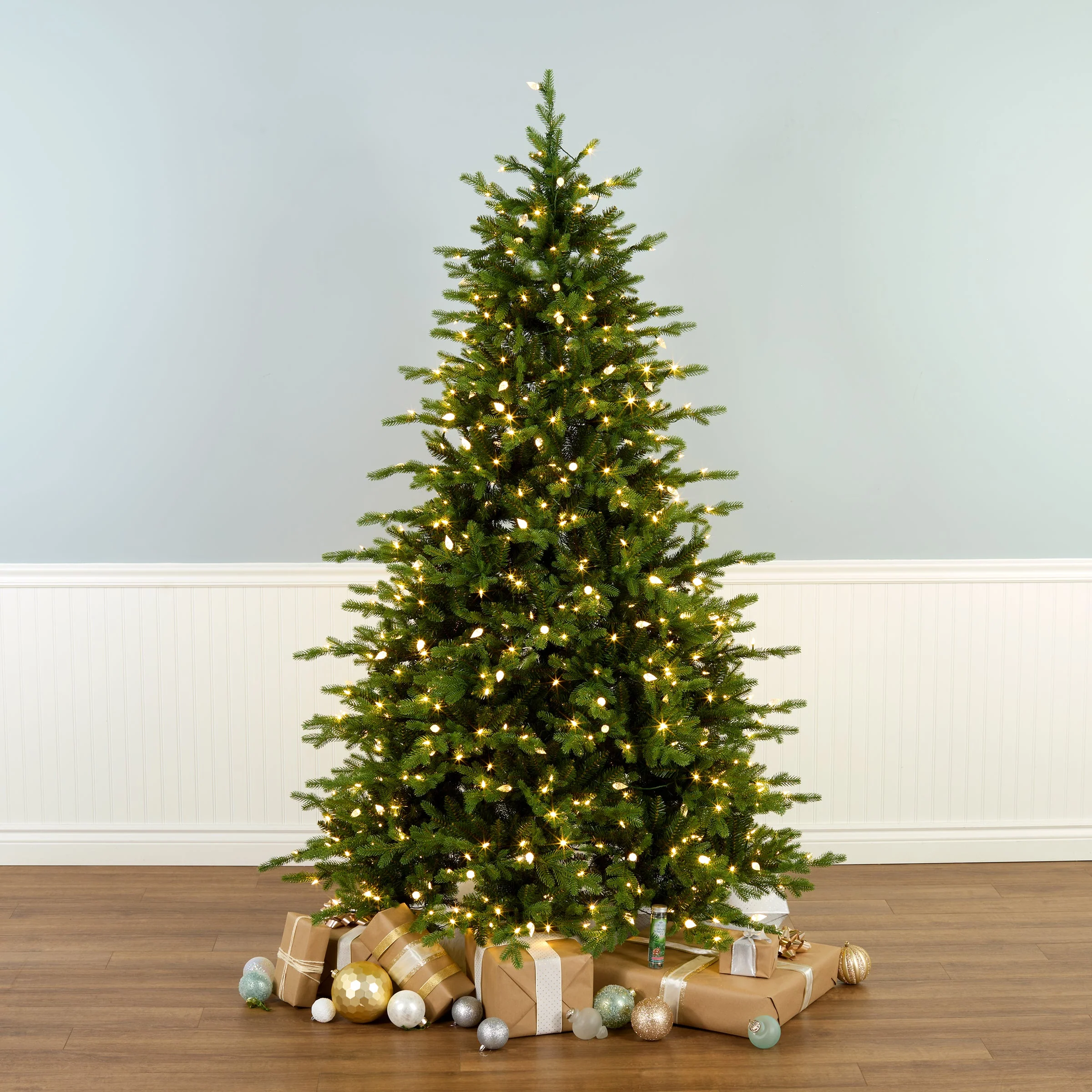7.5 ft. Pre-Lit Vienna Fir Tree with Dual Color LED Lights, Plug-In - Image 4