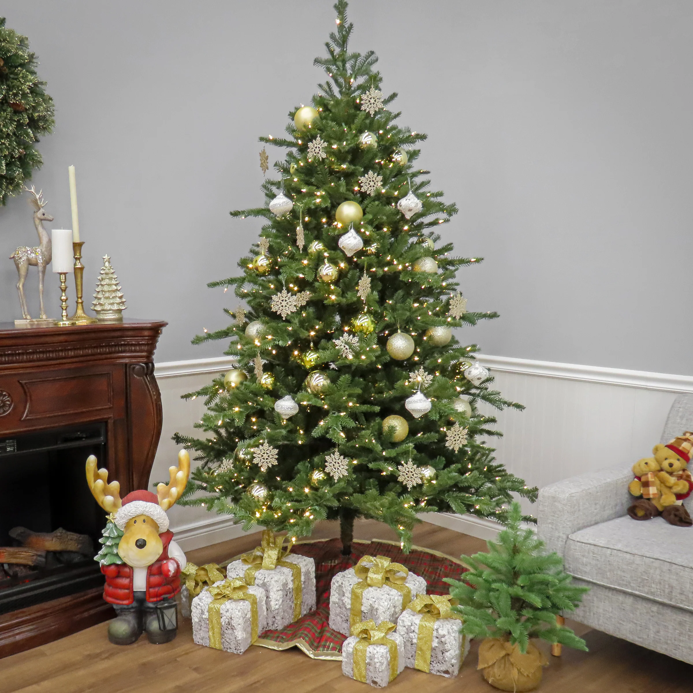 9 ft. Pre-Lit Douglas Fir Tree with Warm White LED Lights - Image 4