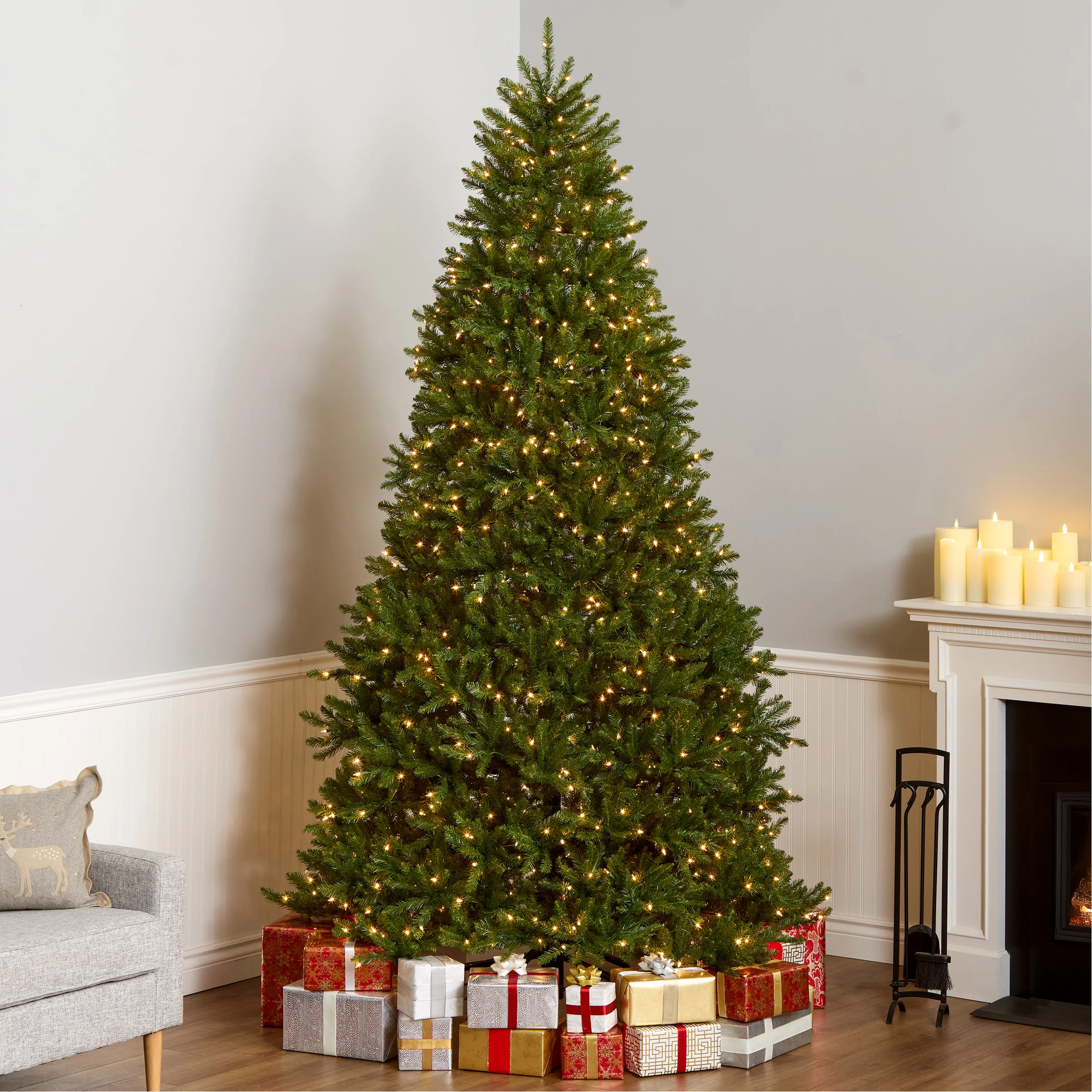 9 ft. Pre-Lit Dunhill Fir Tree with PowerConnect Clear Lights - Image 2