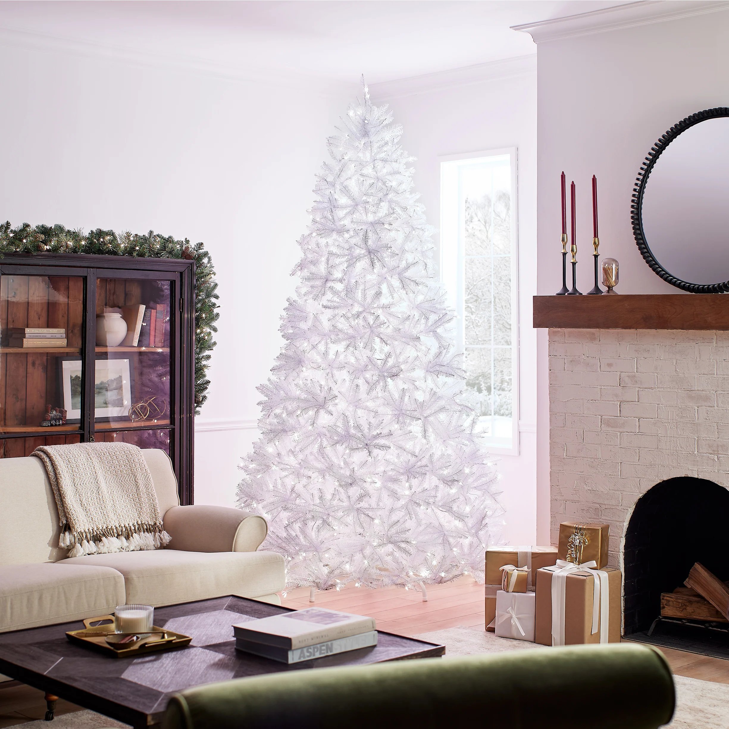 9 ft. Pre-Lit Dunhill Fir White Tree with Clear Lights, Plug-In - Image 6