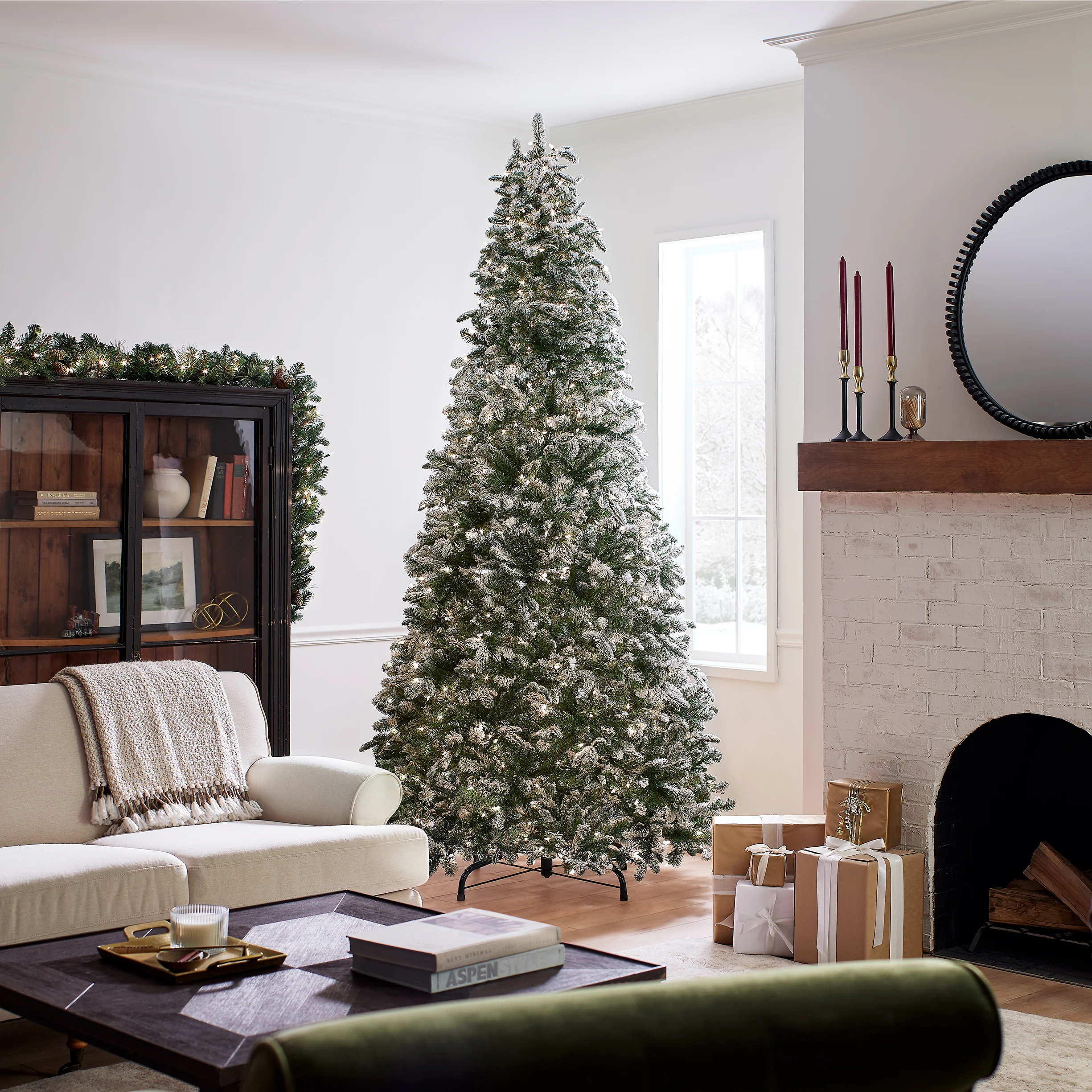 9 ft. Pre-Lit Snowy Everest Fir Medium Tree with Clear Lights, Plug-In - Image 8