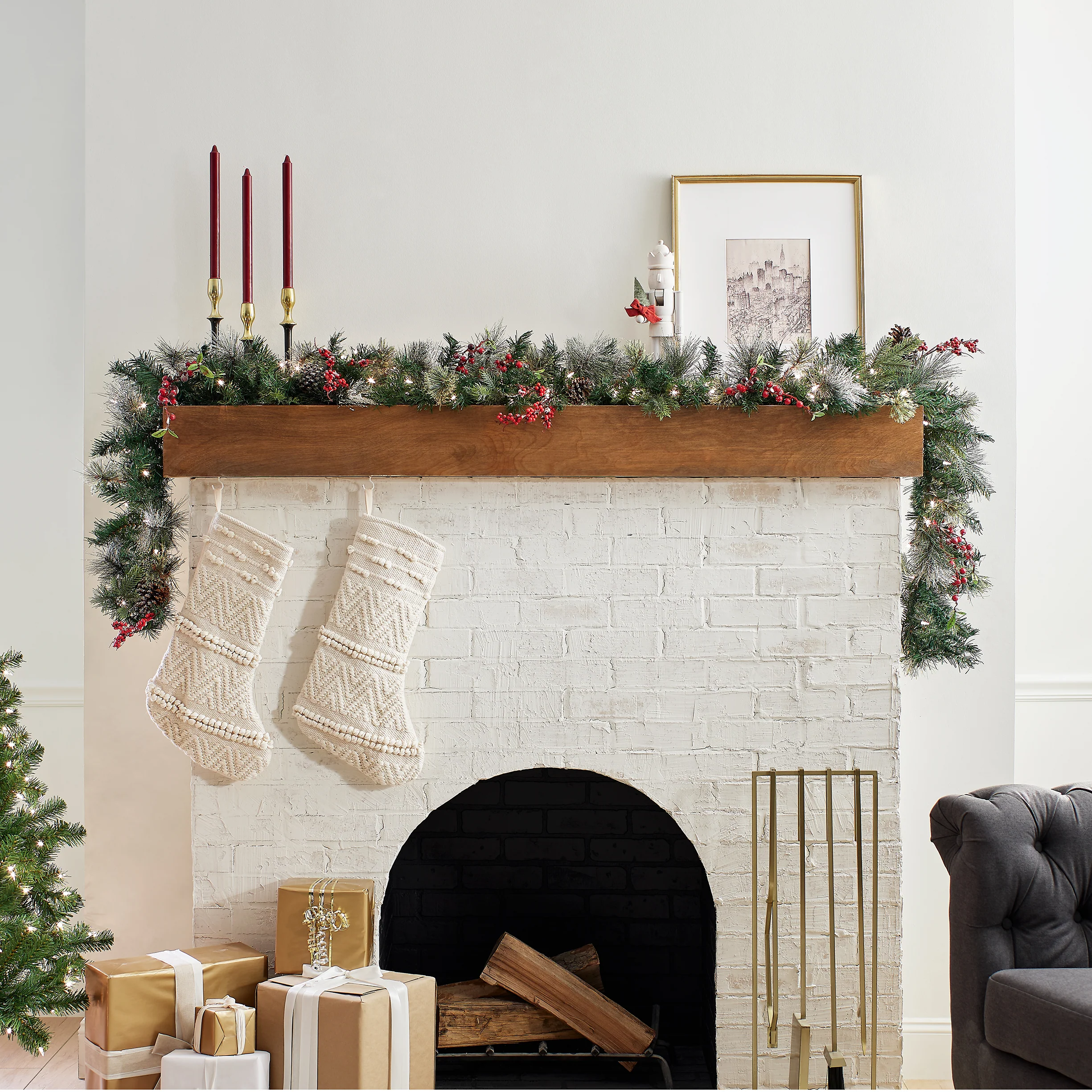 9 ft. Pre-Lit Wintry Berry Garland with Clear Lights, Plug-In - Image 2