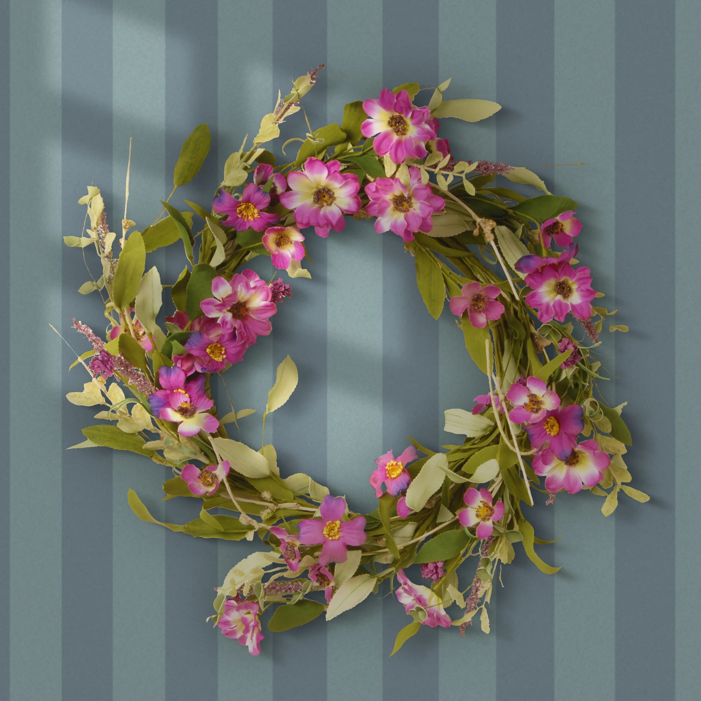 20 in. Spring Wreath with Purple Daisy Blooms, Lavender Flowers, and Leafy Greens - Image 2