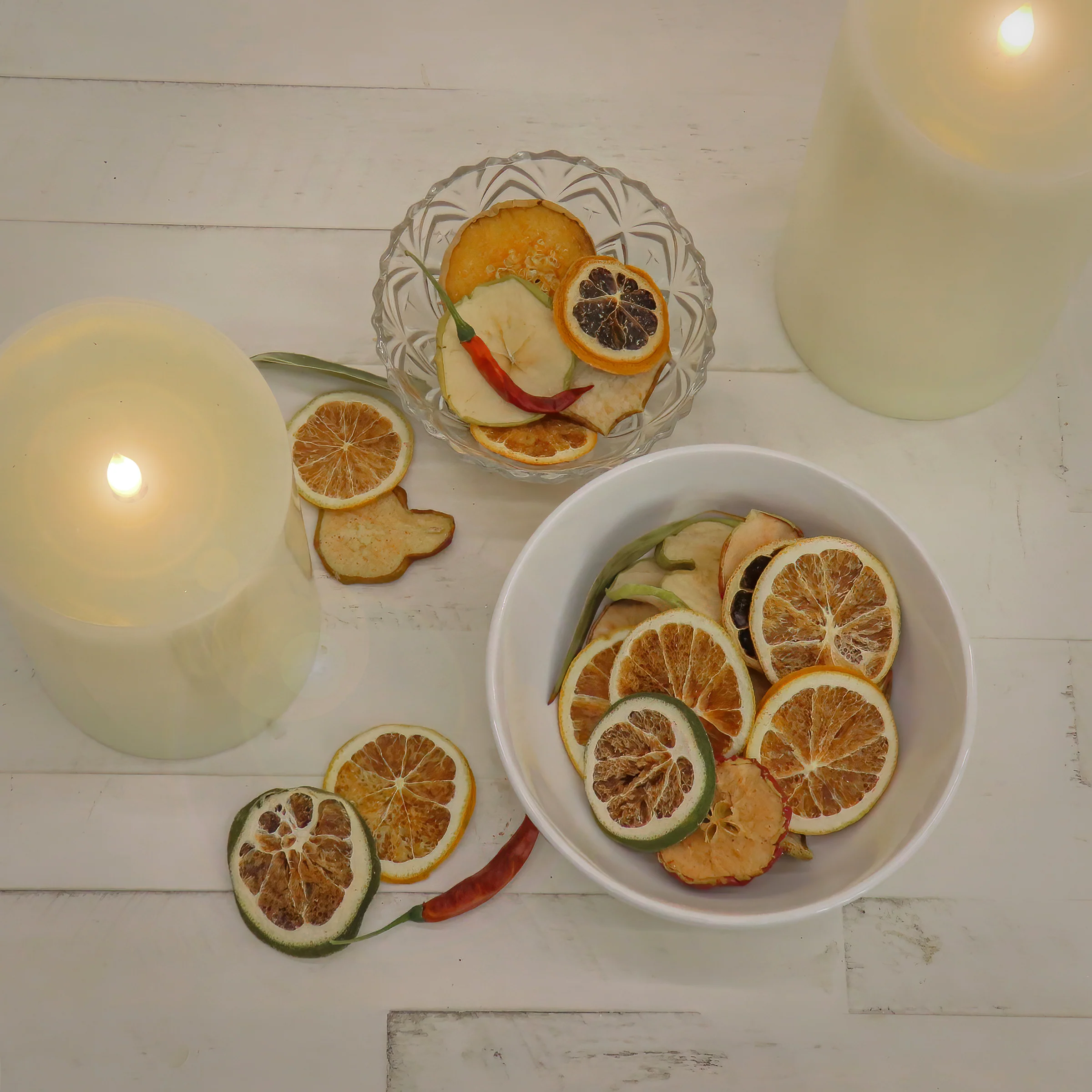 6 in. 250 Gram Mixed Potpourri- Citrus, Sliced Red and Green Apples, Red Chiles, and Eucalyptus Leaves - Image 2
