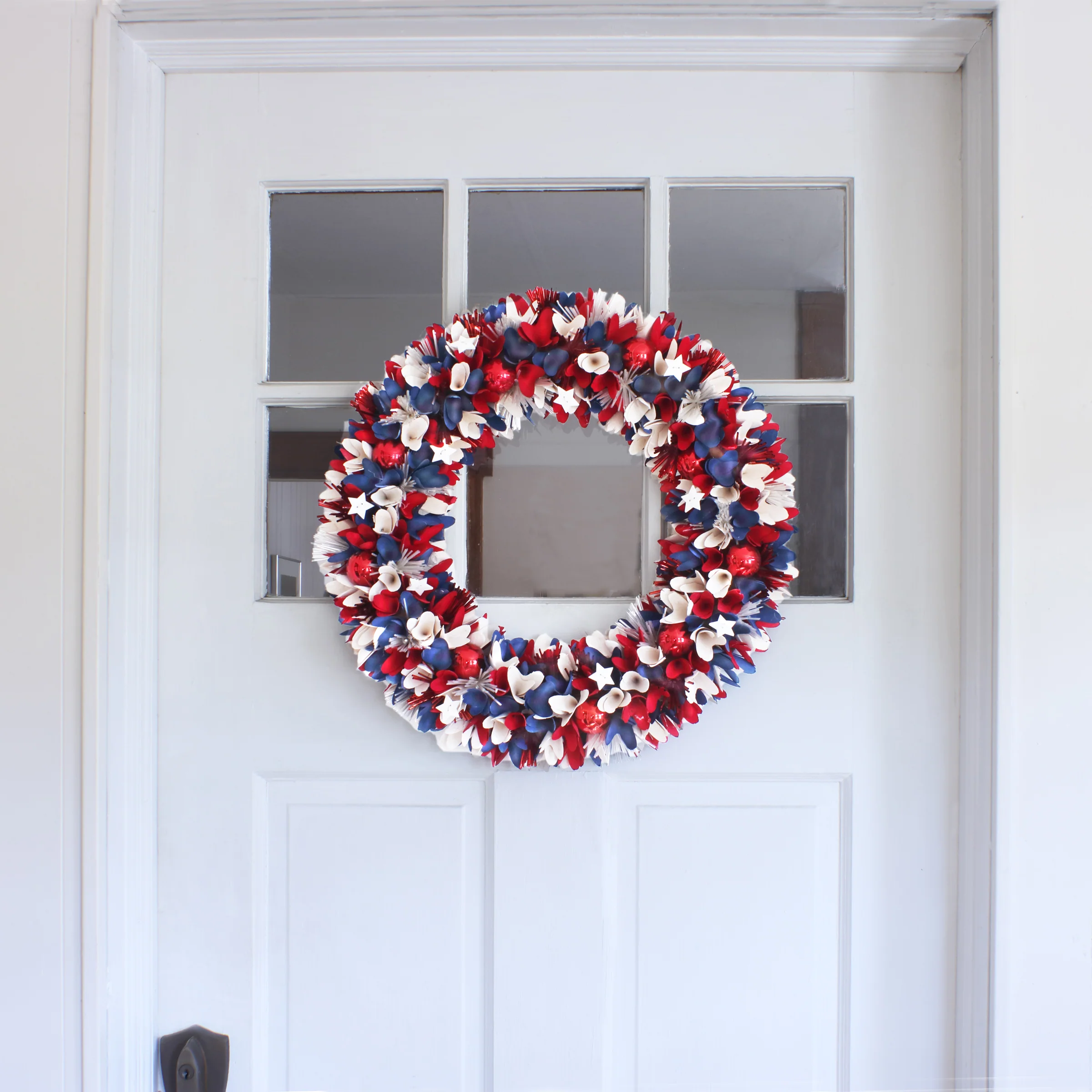 21 in. Patriotic Wreath with Red White and Blue Flowers Petals Tinsel - Image 2