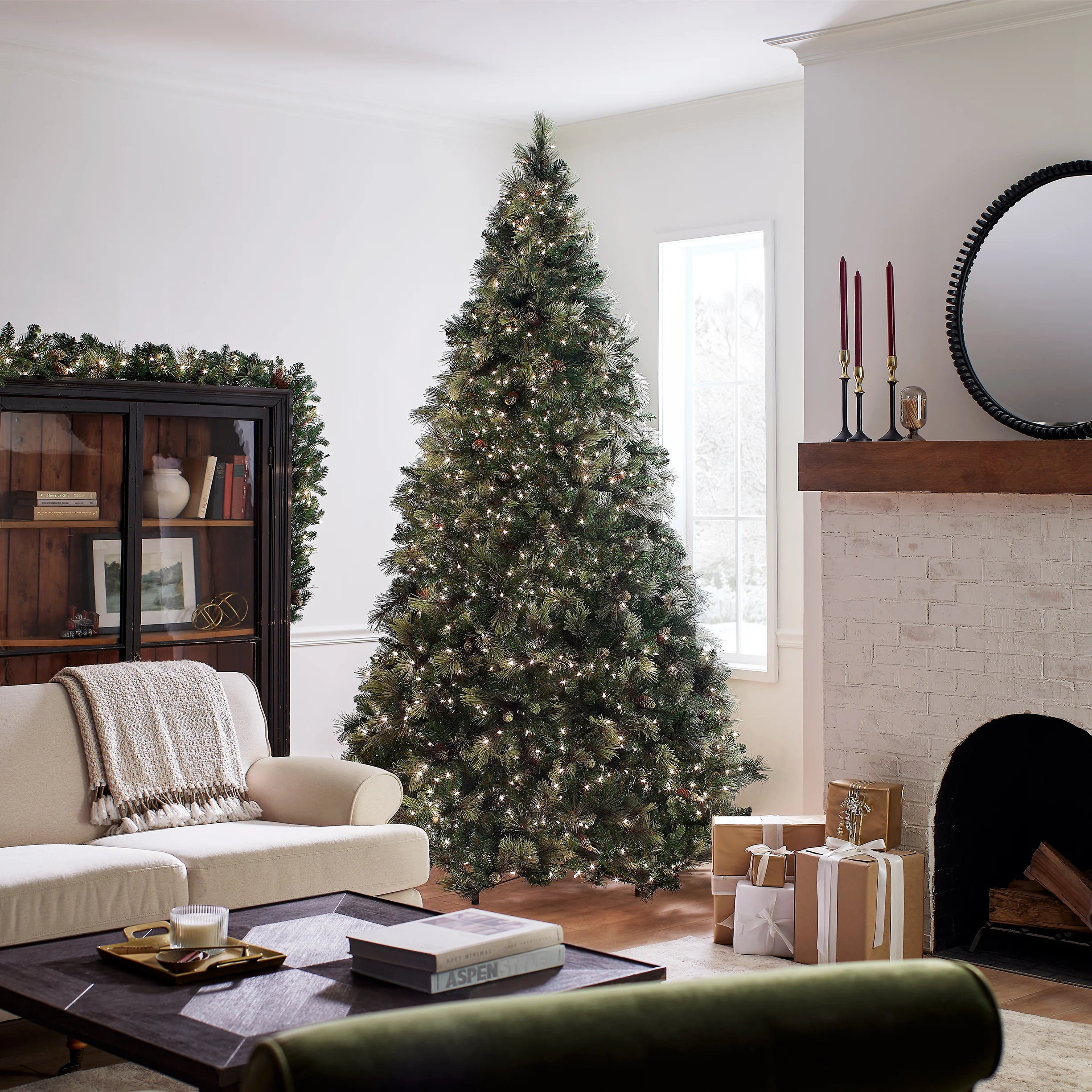9ft. Pre-Lit Carolina Pine Tree with Clear Lights with 1200 Clear Lights, Plug-In - Image 7