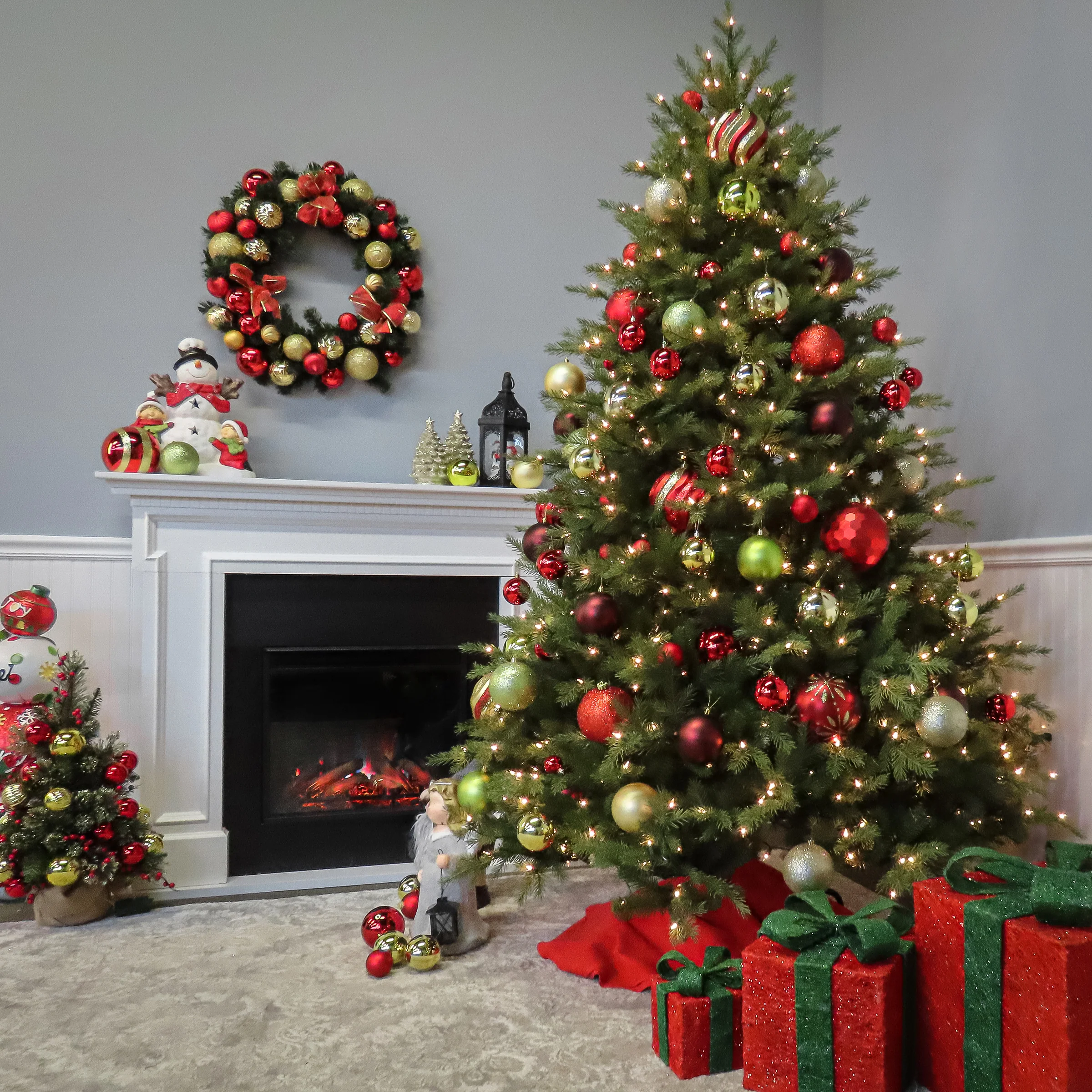 7.5ft. Pre-Lit Nordic Spruce Tree with Clear Lights, Plug-In - Image 5