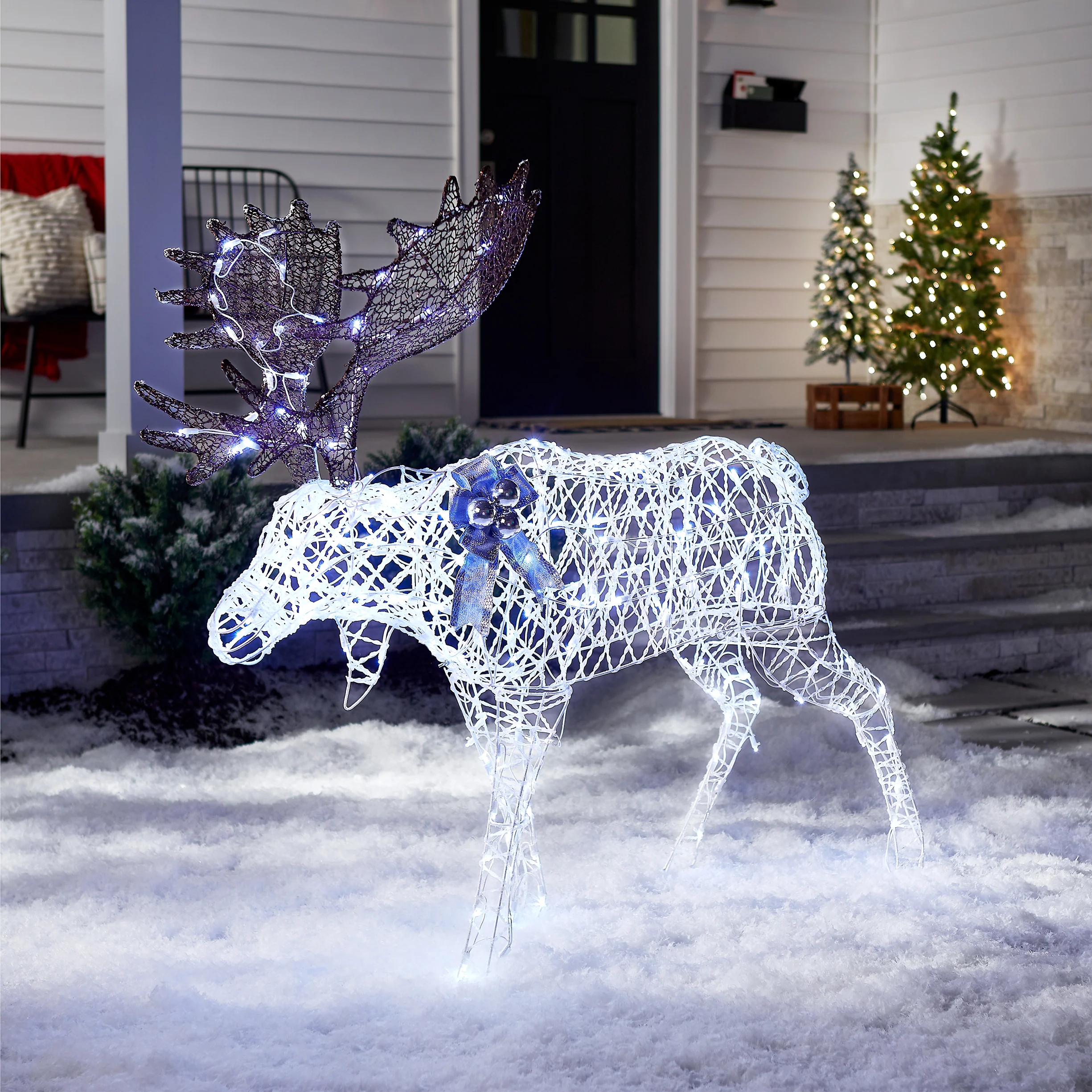 50 in. Pre-lit Moose Decoration, Plug-In - Image 3