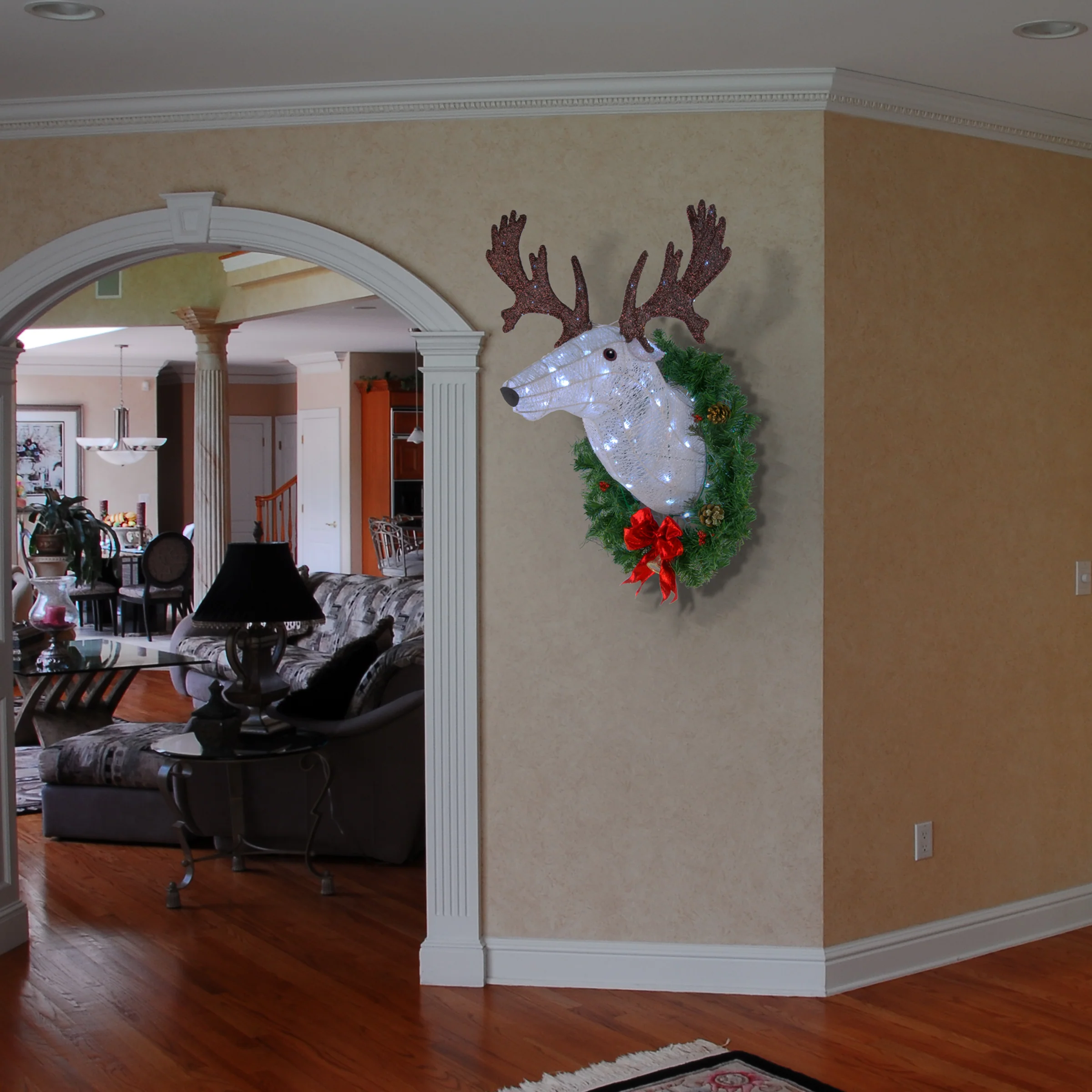 30 in. PreLit Wall Mounted Buck - Image 2