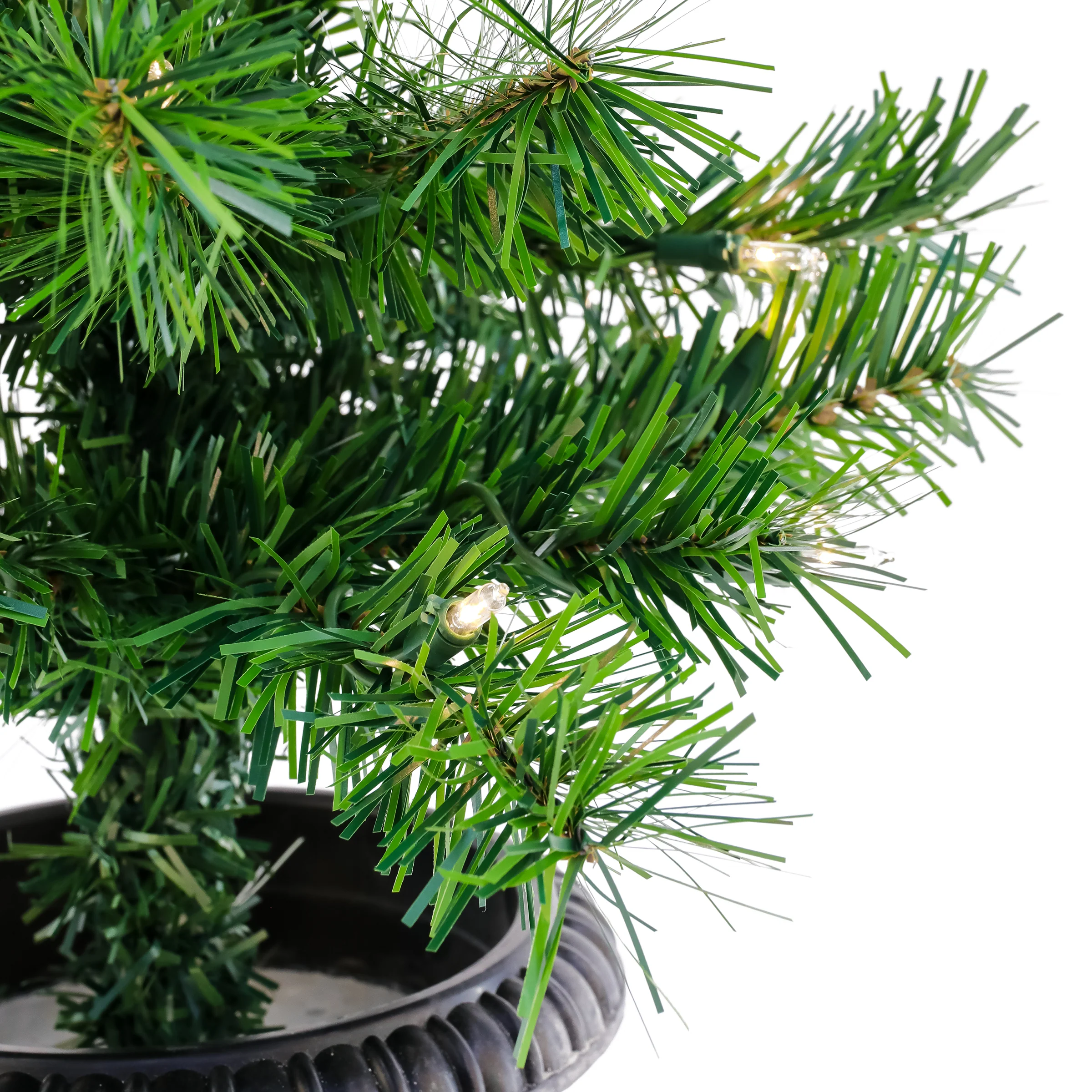 Pre-Lit Warm Welcome Assortment Set of 2 Entrance Trees, 1 Wreath, Plug-In - Image 3